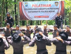 Sat Samapta Polres Ngawi Gelar Latkatpuan Bintara Remaja di Alam Bebas