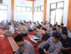 Jaga Kebersihan Hati di Bulan Ramadhan, Polres Ngawi Gelar Binrohtal