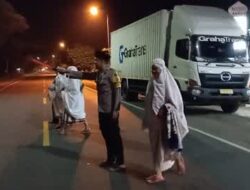 Polsek Padas Polres Ngawi Amankan Sholat Subuh