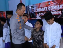 Dekat Dengan Warga, Kapolres Madiun Gelar Dialog dan Beri Santunan Yatim Piatu