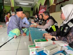 Inovasi Polres Ngawi di Bulan Ramadhan, Gelar Bakti Kesehatan di Masjid-masjid